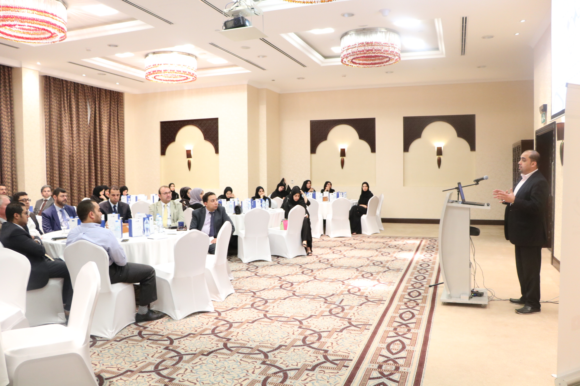 Read more about the article Launching the Electronic and Smart Transformation project in the Ras Al Khaimah government